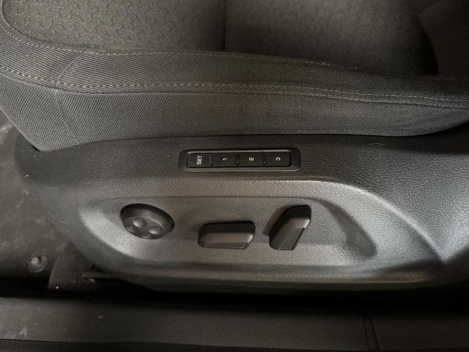 Škoda Yeti 2.0 TDi Experience 4x4
