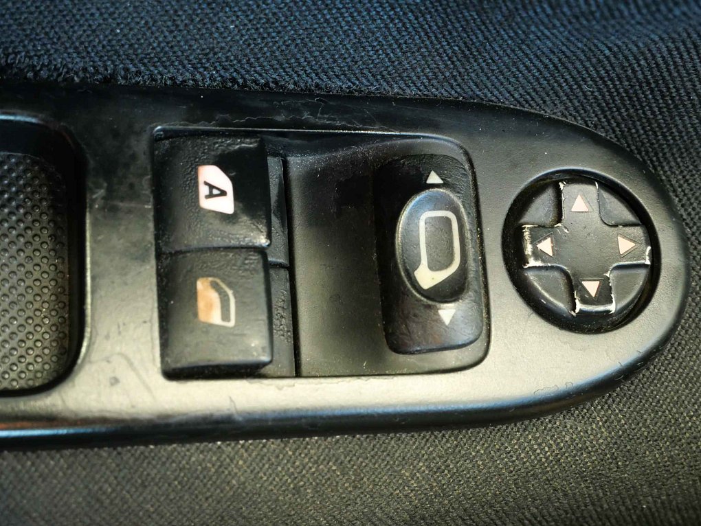 Peugeot 207 1.4i 