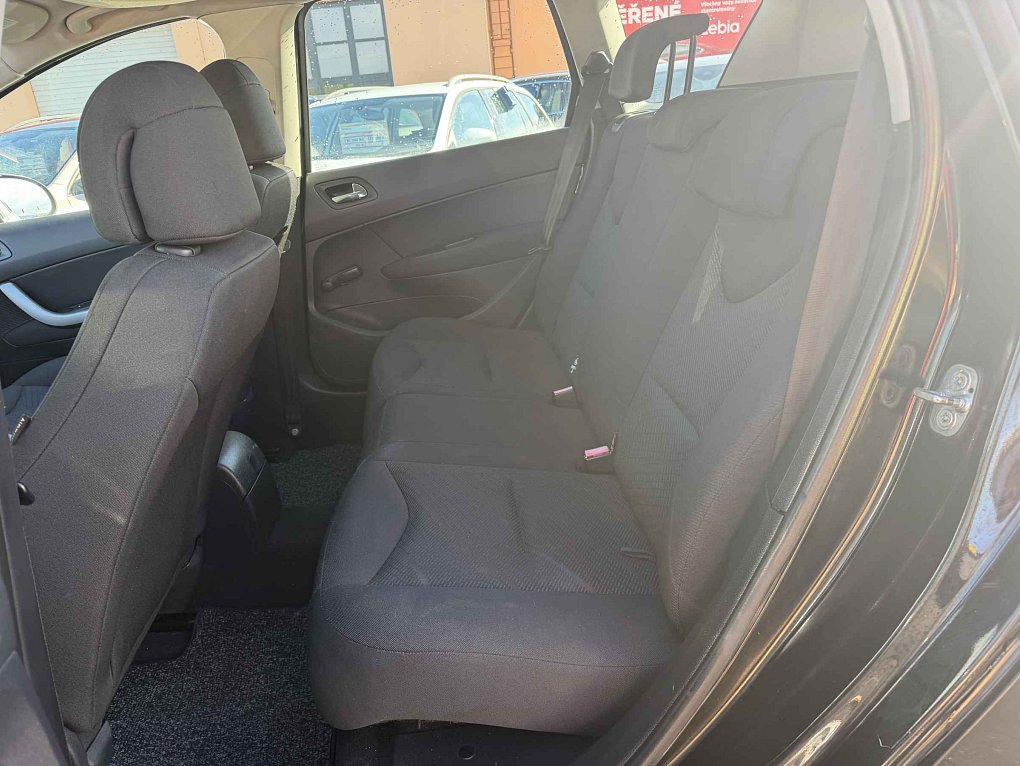 Peugeot 308 1.6i 