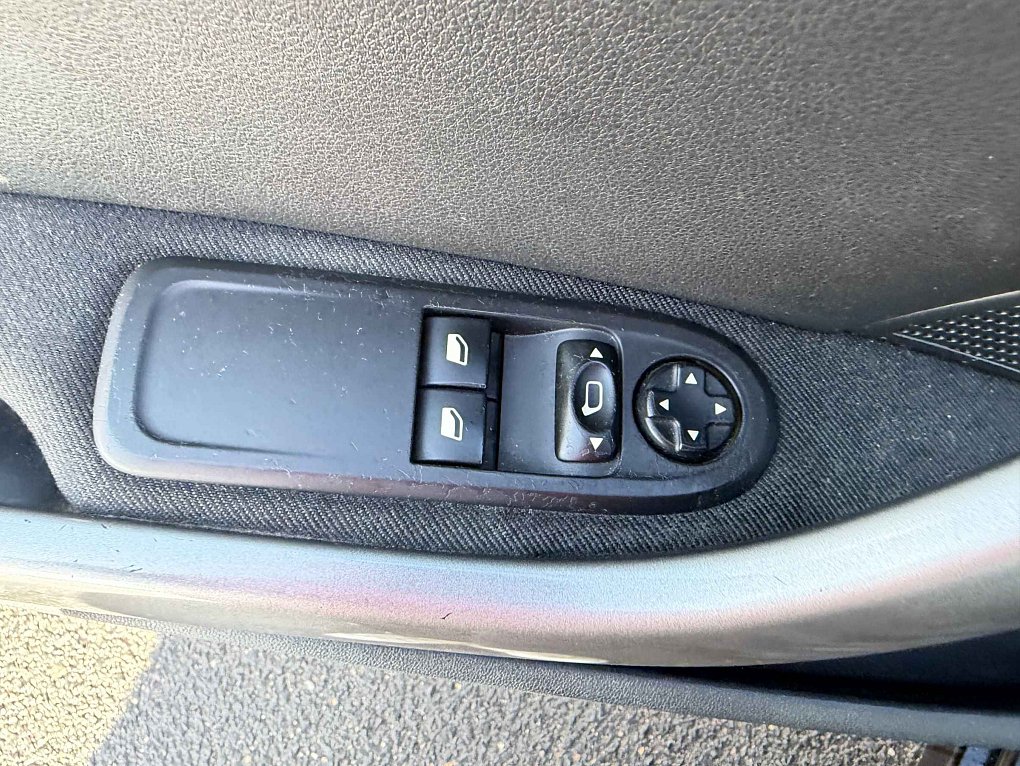 Peugeot 308 1.6i 