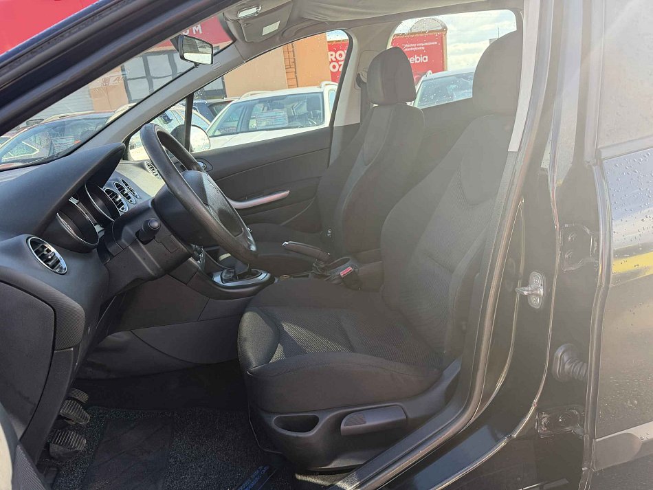 Peugeot 308 1.6i 