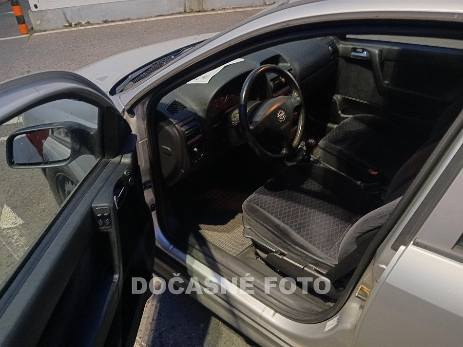 Opel Astra 1.6 i 