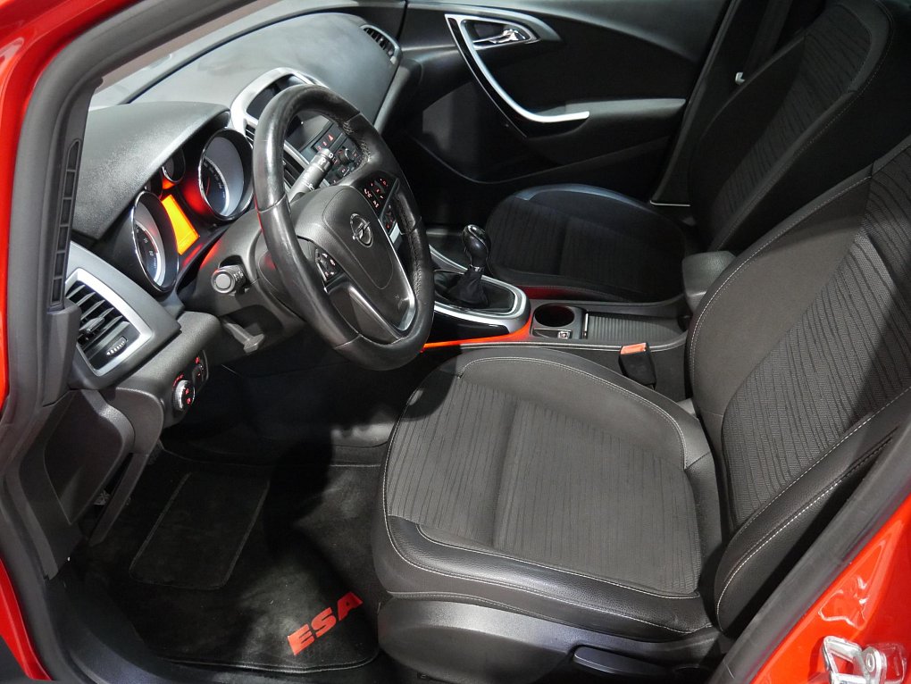 Opel Astra 1.4T Energy