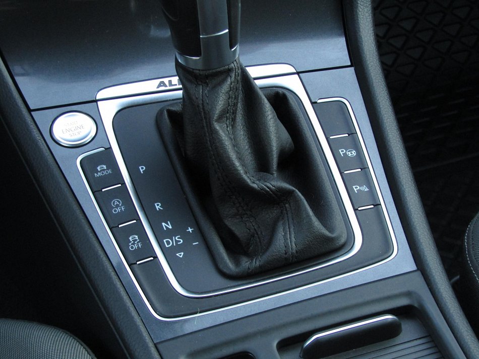 Volkswagen Golf 2.0TDi  4x4