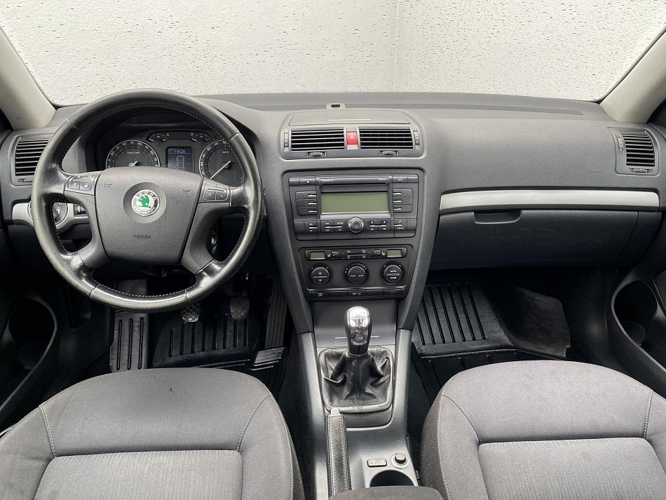 Škoda Octavia II 2.0 FSI 