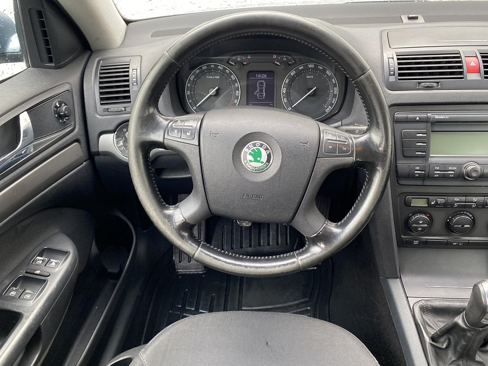 Škoda Octavia II 2.0 FSI 