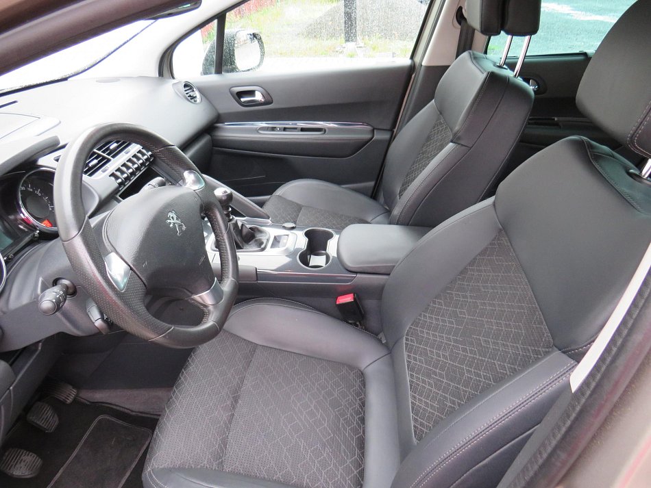 Peugeot 3008 2.0HDi Allure