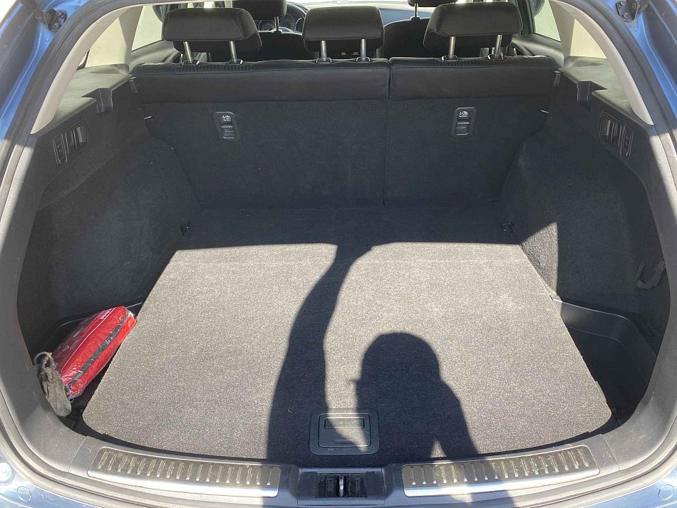Mazda 6 2.0i 