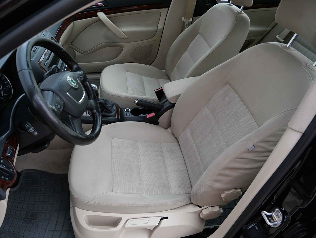 Škoda Octavia II 1.4 TSi Elegance