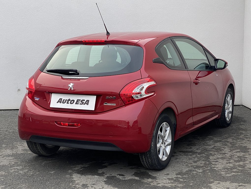 Peugeot 208 1.2i Active