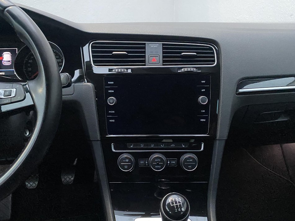 Volkswagen Golf 1.5 TSi Highline