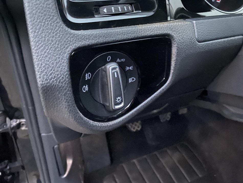 Volkswagen Golf 1.5 TSi Highline