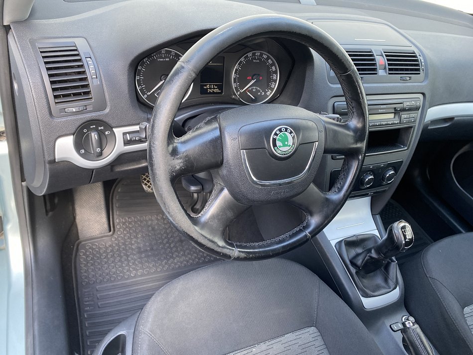 Škoda Octavia II 1.6TDi Ambiente