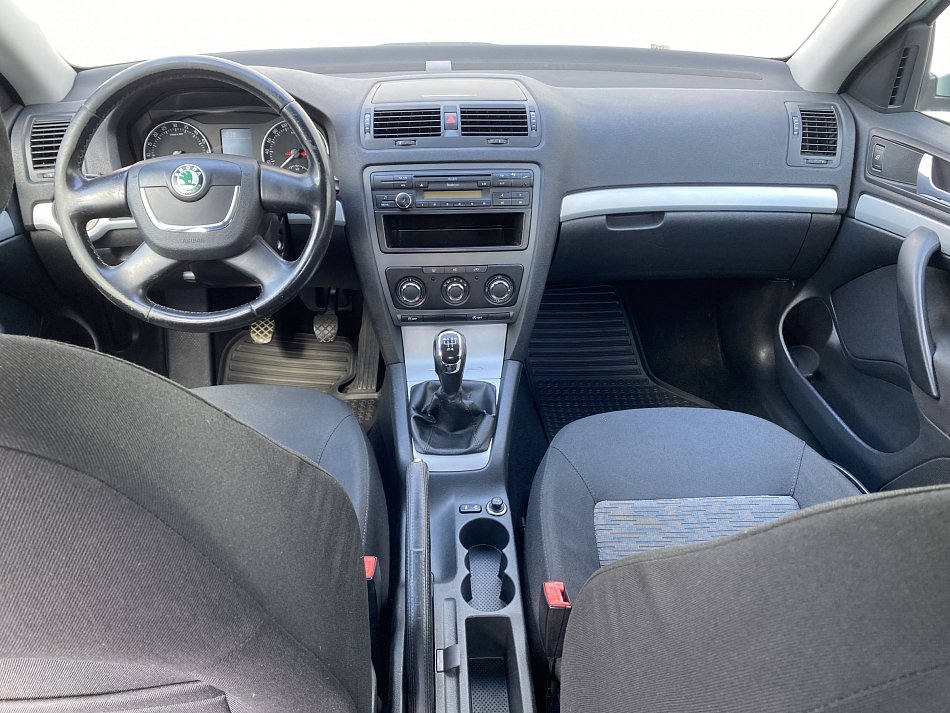 Škoda Octavia II 1.6TDi Ambiente