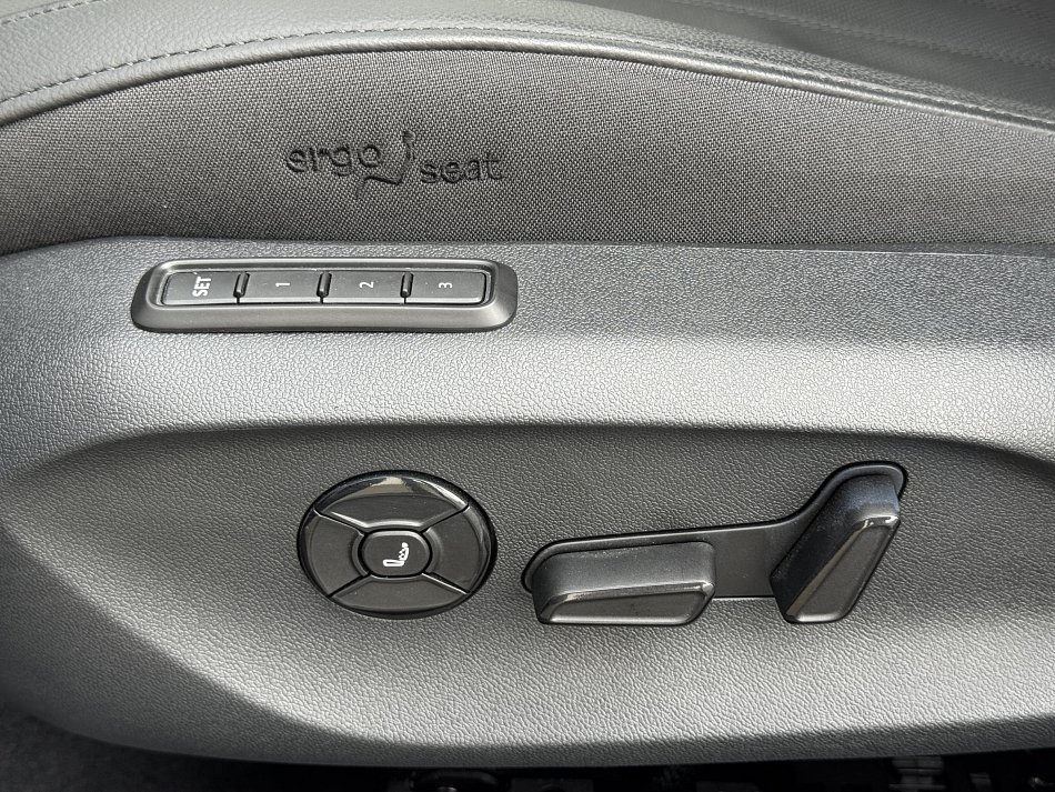 Škoda Superb IV 2.0 TDi L&K 4X4