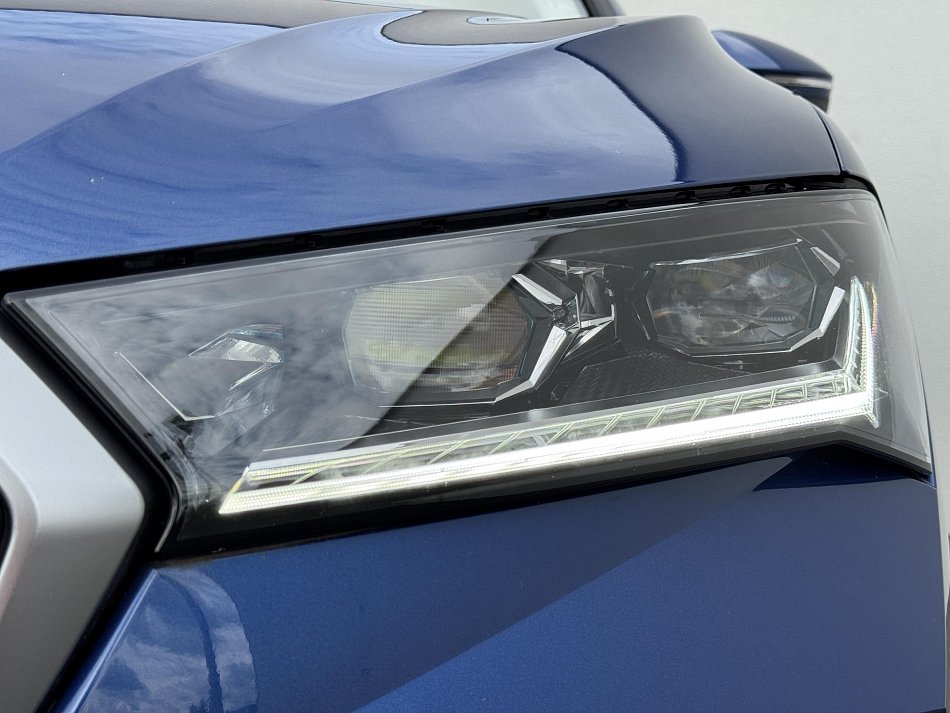 Škoda Superb IV 2.0 TDi L&K 4X4