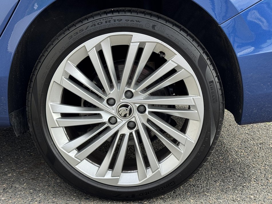 Škoda Superb IV 2.0 TDi L&K 4X4