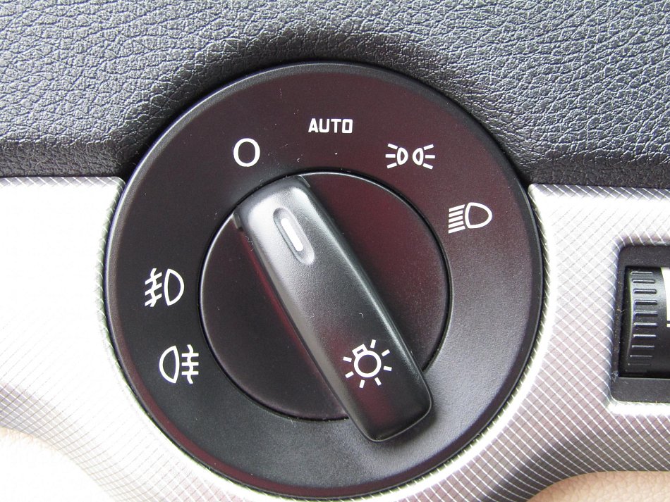 Škoda Octavia II 2.0 TDi Elegance