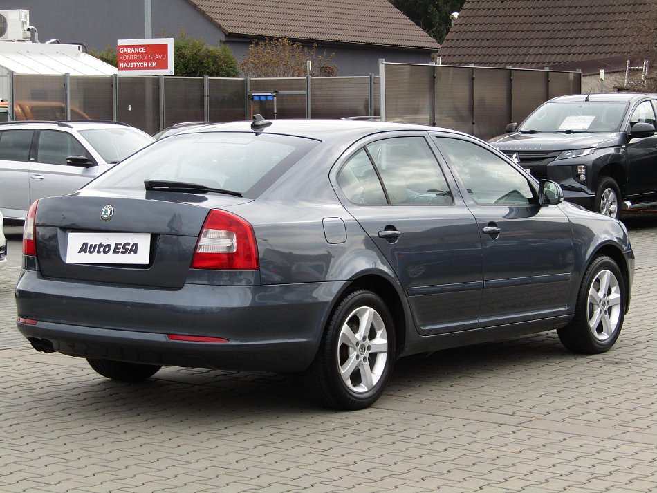 Škoda Octavia II 2.0 TDi Elegance
