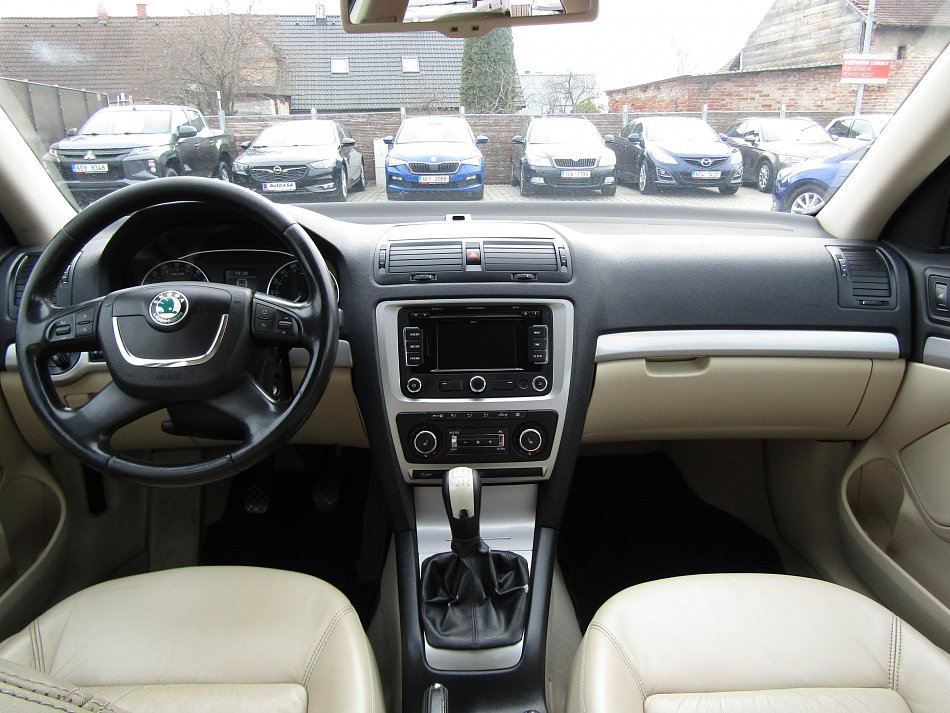 Škoda Octavia II 2.0 TDi Elegance