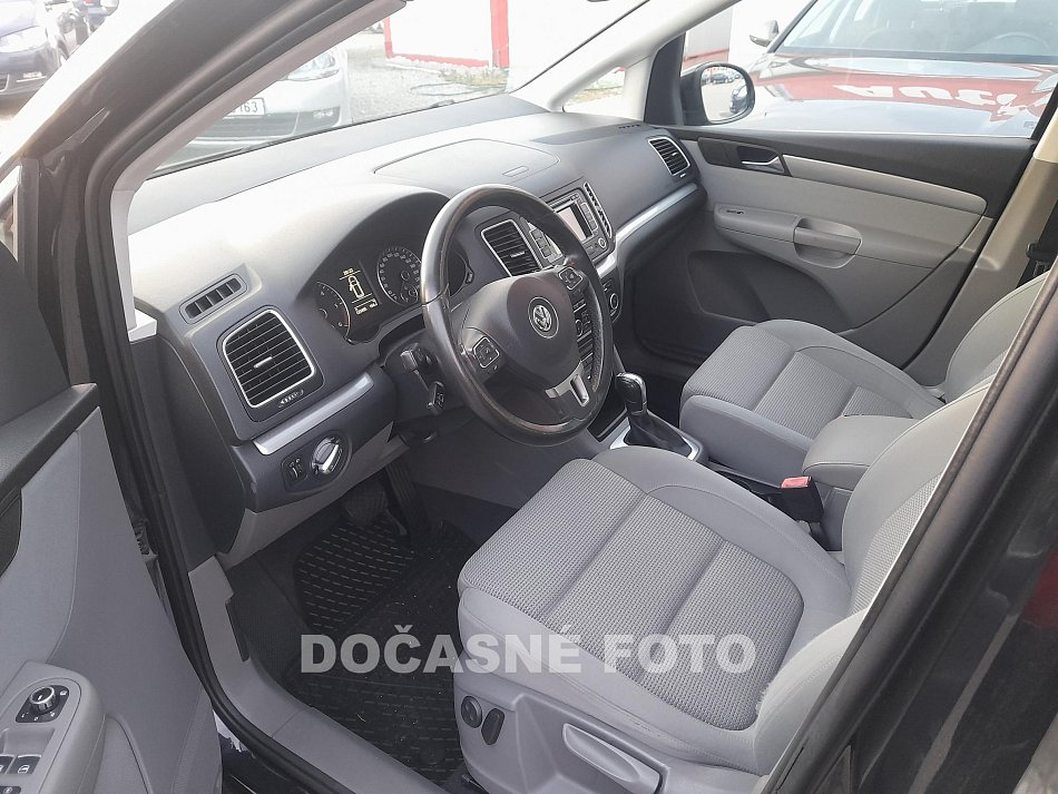 Volkswagen Sharan 2.0TDi 