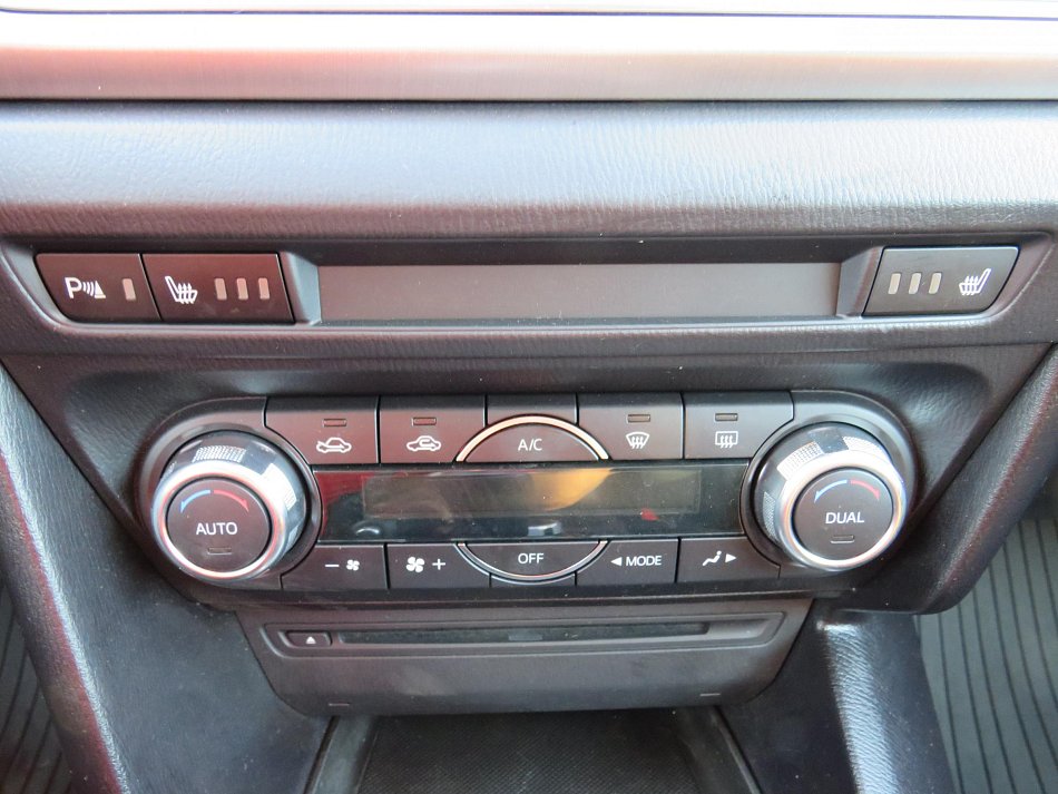 Mazda 3 2.0 i Sport