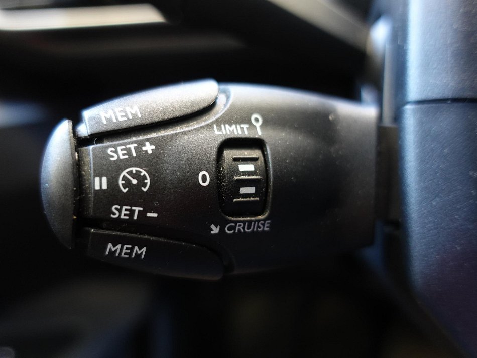Peugeot 3008 1.2 PT Active