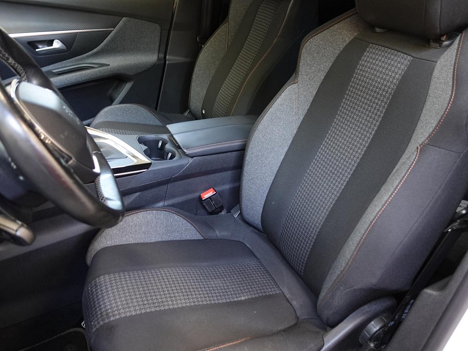 Peugeot 3008 1.2 PT Active