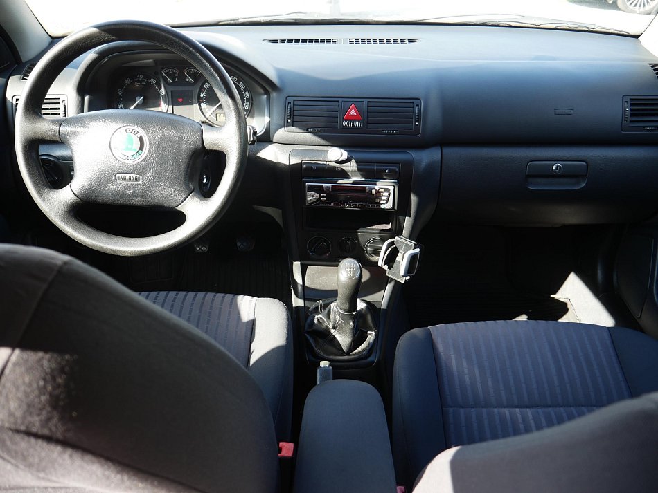 Škoda Octavia 1.6i 