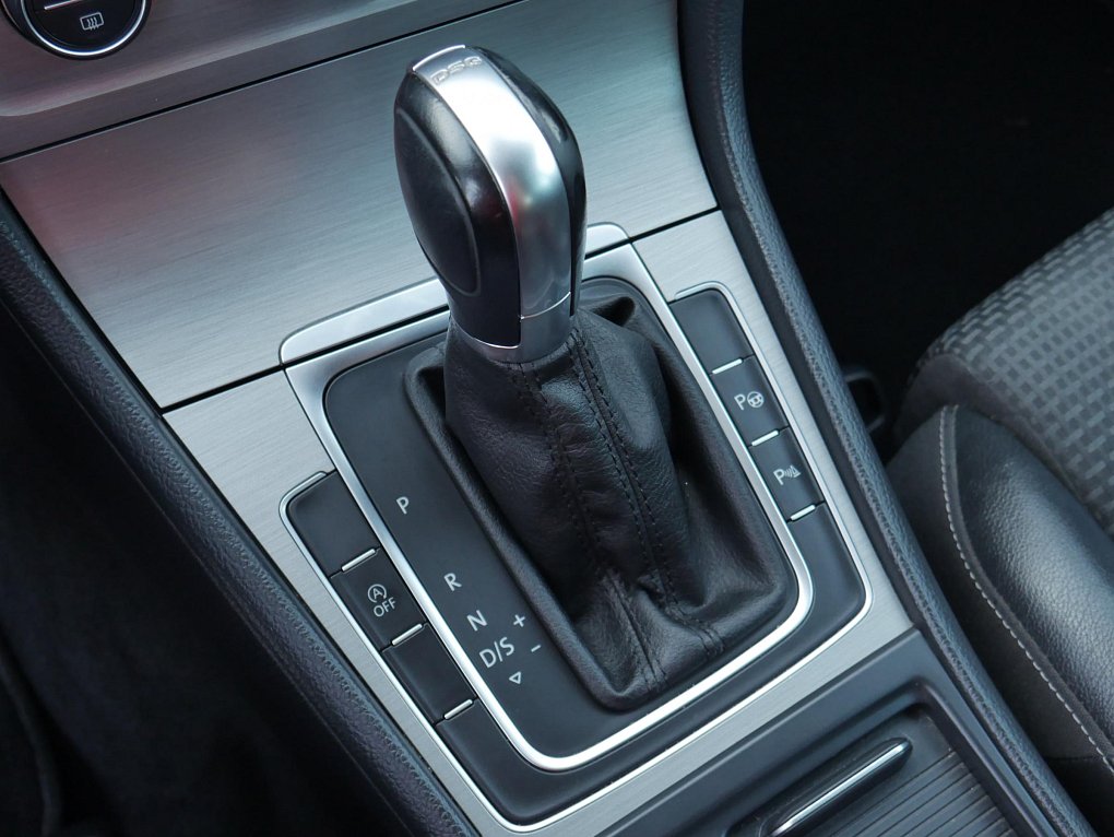 Volkswagen Golf 1.4 TSi 