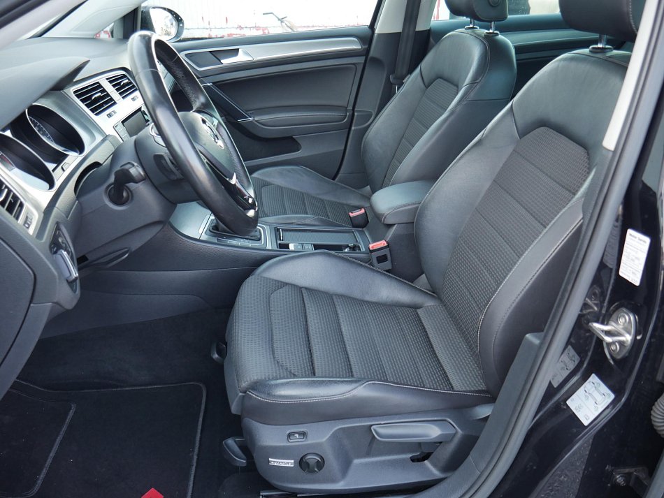 Volkswagen Golf 1.4 TSi 