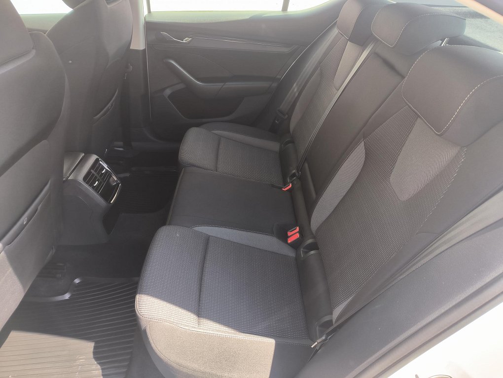Škoda Octavia IV 1.5 TSi Ambition