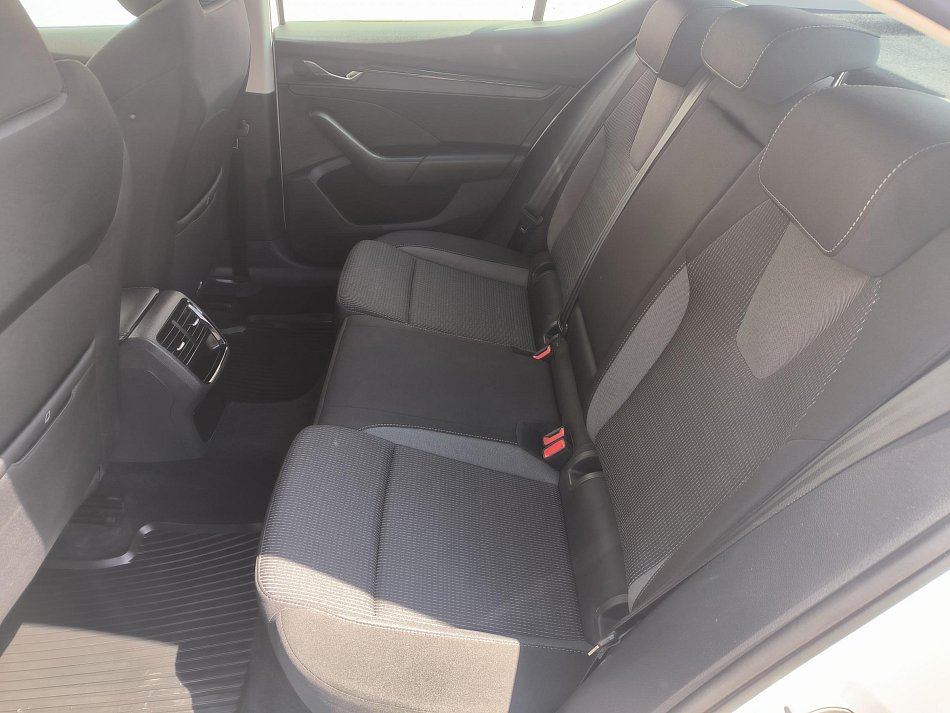 Škoda Octavia IV 1.5 TSi Ambition