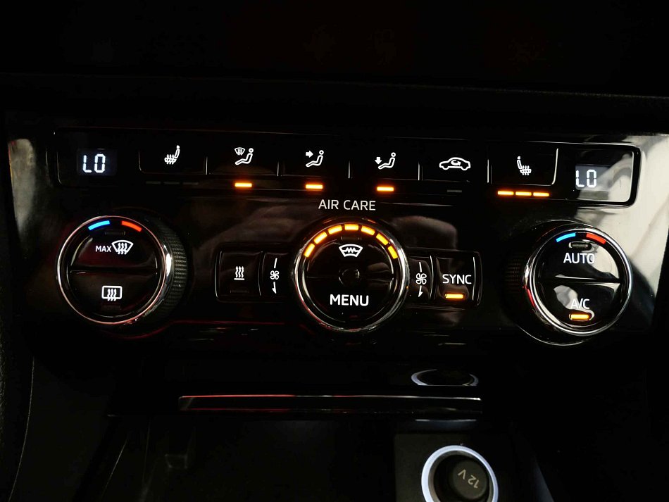 Škoda Superb III 2.0 TDI Ambiente