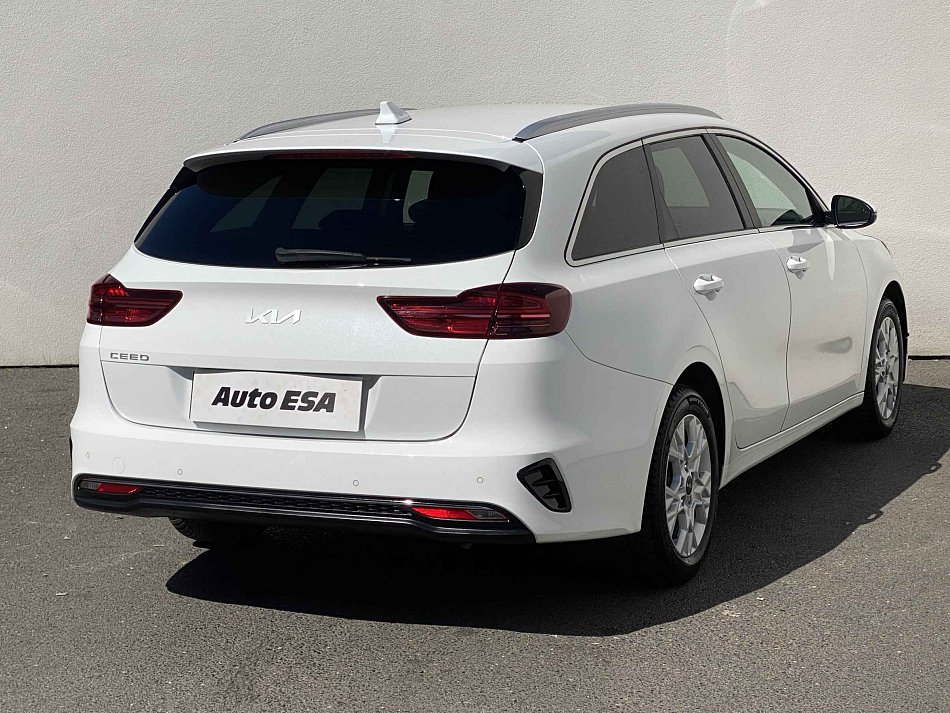 Kia Ceed 1.5 T-GDi TOP SW