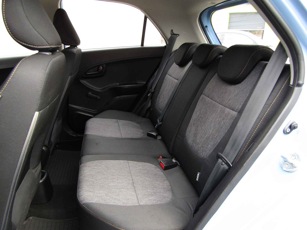Kia Picanto 1.0i 