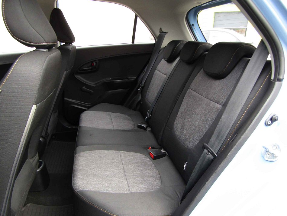Kia Picanto 1.0i 