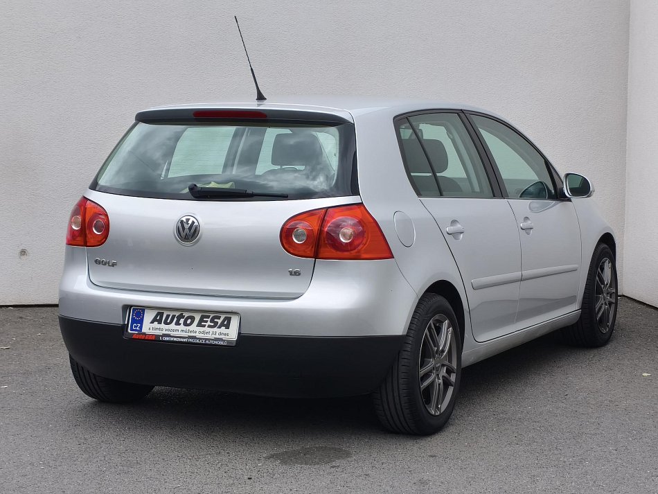 Volkswagen Golf 1.6i Comfort