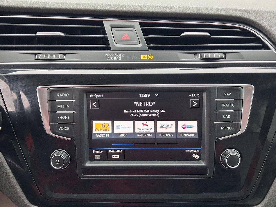 Volkswagen Touran 2.0 TDi 