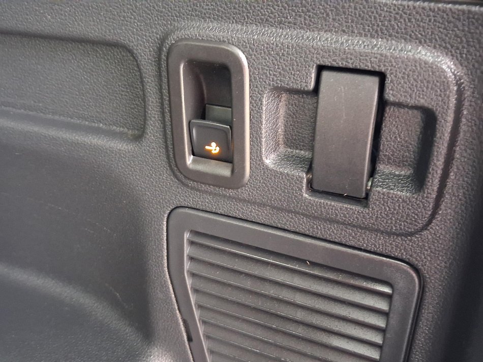 Volkswagen Touran 2.0 TDi 