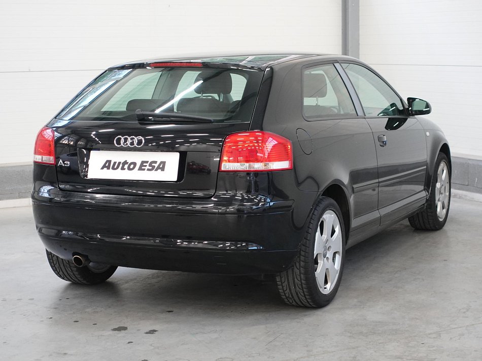 Audi A3 1.6i 
