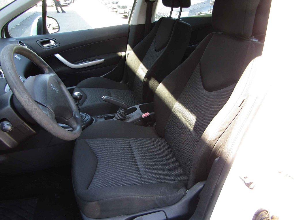 Peugeot 308 1.6 HDi 