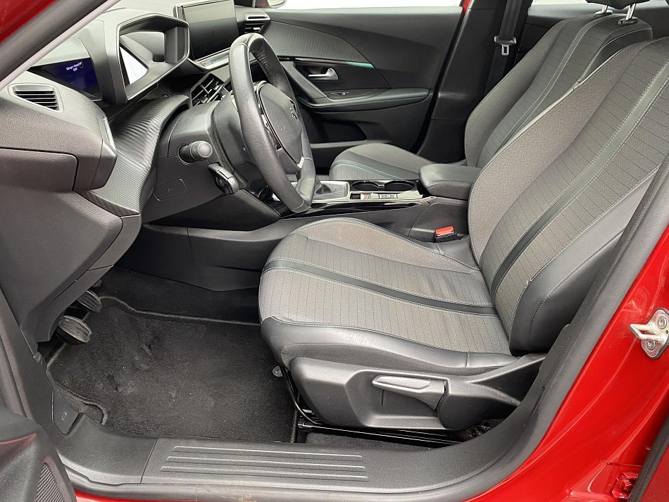 Peugeot 2008 1.2 PT Allure
