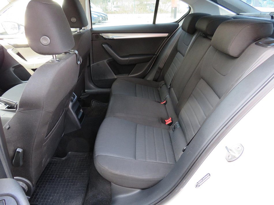 Škoda Octavia III 1.2 TSI Elegance
