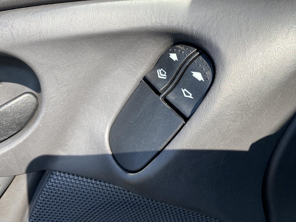 Ford Focus 1.6i 