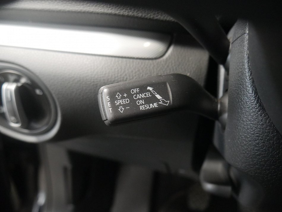 Volkswagen Sharan 2.0 TDi 