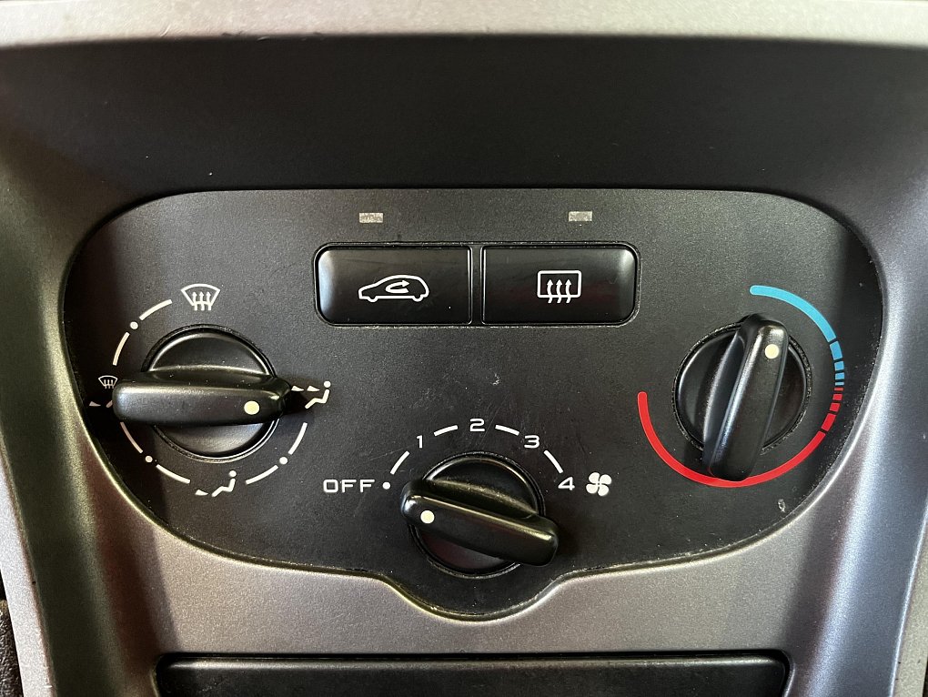 Peugeot 307 1.4 i 