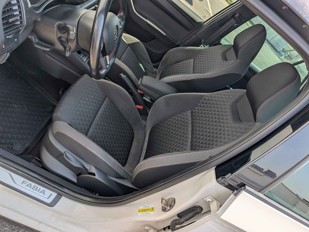 Škoda Fabia III 1.4 TSi  R5 Edition