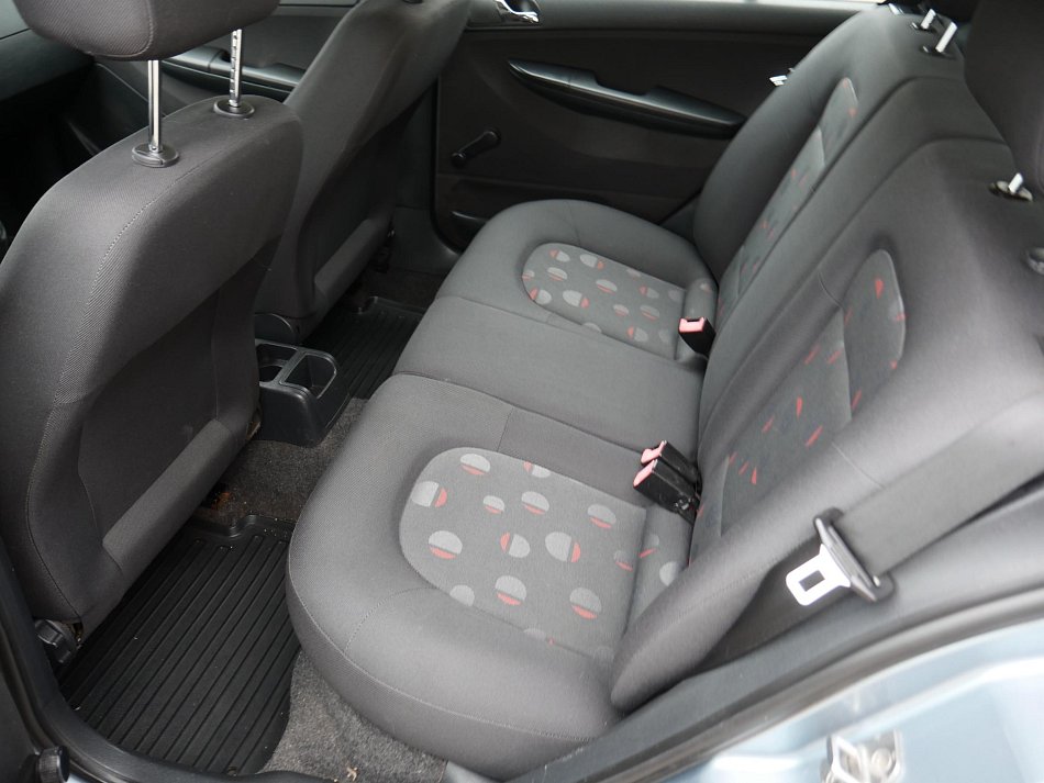 Škoda Fabia I 1.4i 16V 