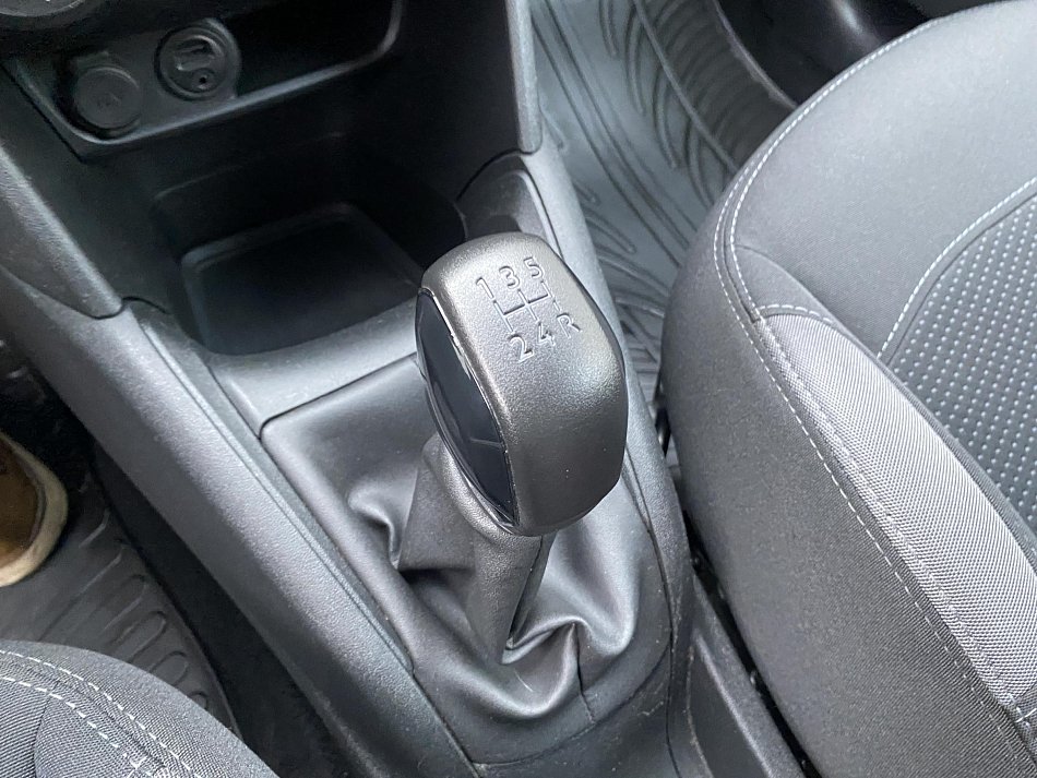 Peugeot 208 1.2i Active